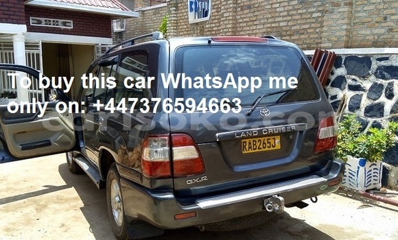 Buy Used Toyota Land Cruiser Silver Car in Kigali in Rwanda Buy Used Toyota Land Cruiser Silver Car in Kigali in Rwanda
