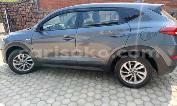 Acheter Occasion Voiture Hyundai Tucson Bleu à Kigali, Rwanda Acheter Occasion Voiture Hyundai Tucson Bleu à Kigali, Rwanda