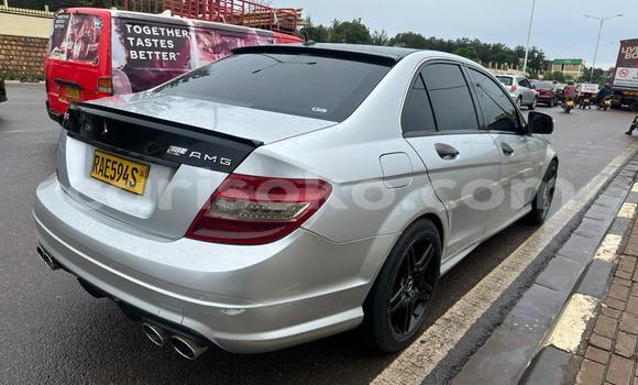 Acheter Occasion Voiture Mercedes-Benz C–Class Gris à Kigali, Rwanda Acheter Occasion Voiture Mercedes-Benz C–Class Gris à Kigali, Rwanda