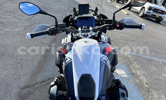 Sayi Na hannu BMW R1200GS Adventure Autre Motsi in Nyamagabe a Rwanda Sayi Na hannu BMW R1200GS Adventure Autre Motsi in Nyamagabe a Rwanda