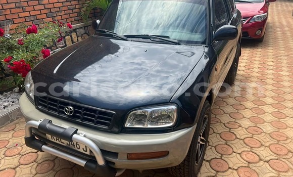 Acheter Occasion Voiture Toyota RAV4 Noir à Kigali, Rwanda Acheter Occasion Voiture Toyota RAV4 Noir à Kigali, Rwanda