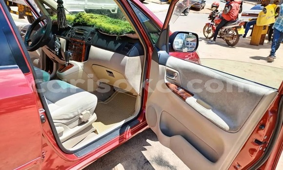 Acheter Occasion Voiture Toyota Spacio Rouge à Kigali, Rwanda Acheter Occasion Voiture Toyota Spacio Rouge à Kigali, Rwanda
