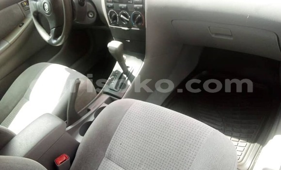 Acheter Occasion Voiture Toyota Corolla Noir à Kigali, Rwanda Acheter Occasion Voiture Toyota Corolla Noir à Kigali, Rwanda