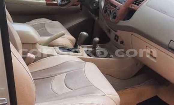 Acheter Occasion Voiture Toyota Fortuner Gris à Kigali, Rwanda Acheter Occasion Voiture Toyota Fortuner Gris à Kigali, Rwanda