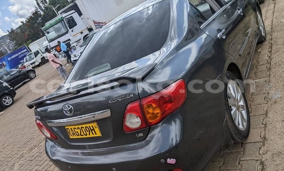 Acheter Occasion Voiture Toyota Corolla Noir à Kigali, Rwanda Acheter Occasion Voiture Toyota Corolla Noir à Kigali, Rwanda