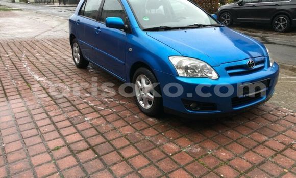 Acheter Occasion Voiture Toyota Corolla Bleu à Kigali, Rwanda Acheter Occasion Voiture Toyota Corolla Bleu à Kigali, Rwanda