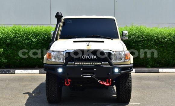 Sayi Na hannu Toyota Land Cruiser Autre Mota in Kigali a Rwanda Sayi Na hannu Toyota Land Cruiser Autre Mota in Kigali a Rwanda