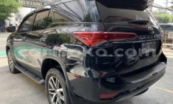 Buy Used Toyota Fortuner White Car in Kigali in Rwanda Buy Used Toyota Fortuner White Car in Kigali in Rwanda