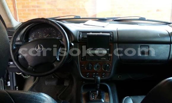 اشتري مستعمل Mercedes-Benz ML–Class Beige سيارة في Kigali في Rwanda اشتري مستعمل Mercedes-Benz ML–Class Beige سيارة في Kigali في Rwanda