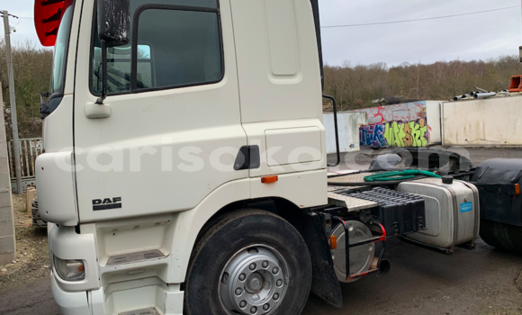 Acheter Import Utilitaire DAF CF Blanc à Kigali, Rwanda