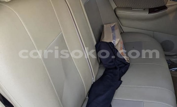 Sayi Na hannu Toyota Corolla Beige Mota in Kigali a Rwanda Sayi Na hannu Toyota Corolla Beige Mota in Kigali a Rwanda