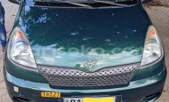 Sayi Na hannu Toyota Yaris Verso Noir Mota in Kigali a Rwanda Sayi Na hannu Toyota Yaris Verso Noir Mota in Kigali a Rwanda