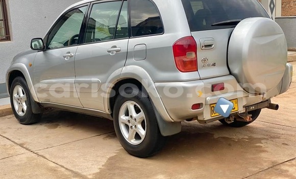 Sayi Na hannu Toyota RAV4 Beige Mota in Kigali a Rwanda Sayi Na hannu Toyota RAV4 Beige Mota in Kigali a Rwanda