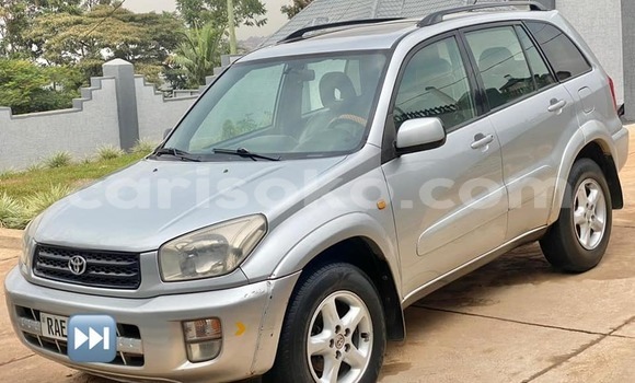 Sayi Na hannu Toyota RAV4 Beige Mota in Kigali a Rwanda Sayi Na hannu Toyota RAV4 Beige Mota in Kigali a Rwanda