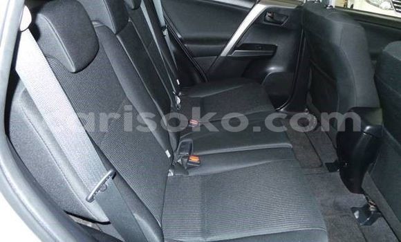 اشتري مستعمل Toyota RAV4 Blanc سيارة في Gisenyi في Gisenyi اشتري مستعمل Toyota RAV4 Blanc سيارة في Gisenyi في Gisenyi