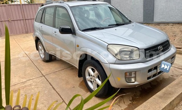 Sayi Na hannu Toyota RAV4 Beige Mota in Kigali a Rwanda Sayi Na hannu Toyota RAV4 Beige Mota in Kigali a Rwanda