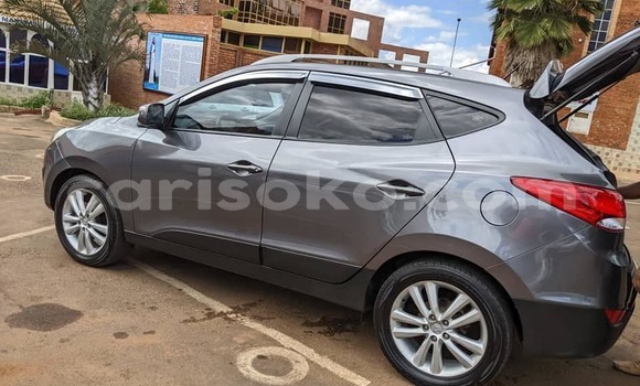 Sayi Na hannu Hyundai Tucson Gris Mota in Kigali a Rwanda Sayi Na hannu Hyundai Tucson Gris Mota in Kigali a Rwanda