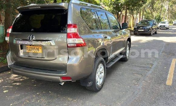 Sayi Na hannu Toyota Prado Gris Mota in Kigali a Rwanda Sayi Na hannu Toyota Prado Gris Mota in Kigali a Rwanda