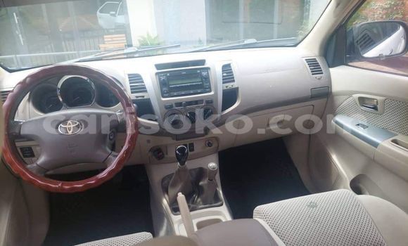 Sayi Na hannu Toyota Fortuner Blanc Mota in Kigali a Rwanda Sayi Na hannu Toyota Fortuner Blanc Mota in Kigali a Rwanda