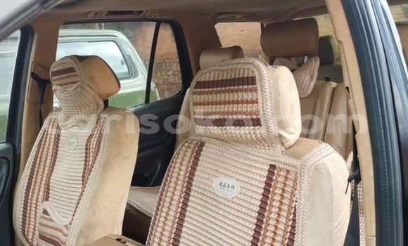 اشتري مستعمل Mercedes-Benz ML–Class Noir سيارة في Kigali في Rwanda اشتري مستعمل Mercedes-Benz ML–Class Noir سيارة في Kigali في Rwanda