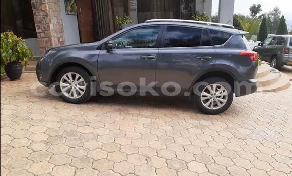 اشتري مستعمل Toyota RAV4 Beige سيارة في Kigali في Rwanda اشتري مستعمل Toyota RAV4 Beige سيارة في Kigali في Rwanda