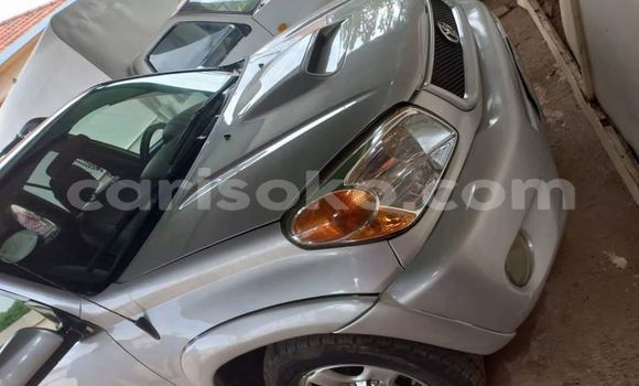 Sayi Na hannu Toyota RAV4 Beige Mota in Kigali a Rwanda Sayi Na hannu Toyota RAV4 Beige Mota in Kigali a Rwanda