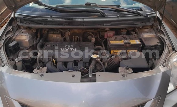 Sayi Na hannu Toyota Yaris Gris Mota in Kigali a Rwanda Sayi Na hannu Toyota Yaris Gris Mota in Kigali a Rwanda