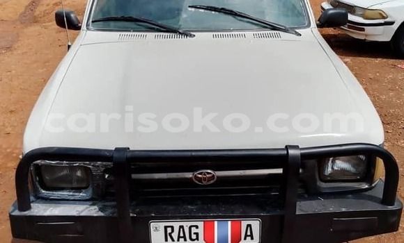 Sayi Na hannu Toyota Hilux Blanc Mota in Kigali a Rwanda Sayi Na hannu Toyota Hilux Blanc Mota in Kigali a Rwanda