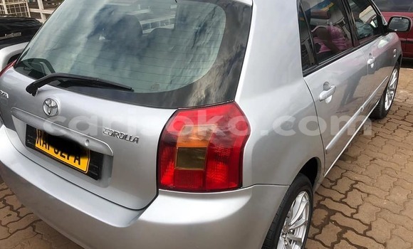 Sayi Na hannu Toyota Corolla Beige Mota in Kigali a Rwanda Sayi Na hannu Toyota Corolla Beige Mota in Kigali a Rwanda