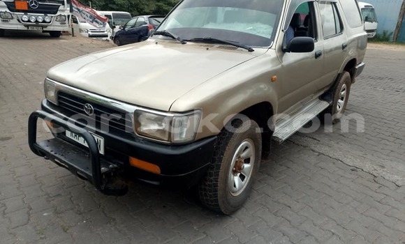 اشتري مستعمل Toyota 4Runner Gris سيارة في Kigali في Rwanda اشتري مستعمل Toyota 4Runner Gris سيارة في Kigali في Rwanda