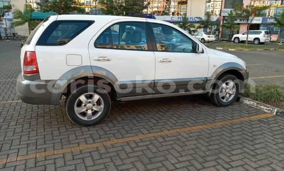 Sayi Na hannu Kia Sorento Blanc Mota in Kigali a Rwanda Sayi Na hannu Kia Sorento Blanc Mota in Kigali a Rwanda