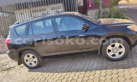 اشتري مستعمل Toyota RAV4 Noir سيارة في Kigali في Rwanda اشتري مستعمل Toyota RAV4 Noir سيارة في Kigali في Rwanda