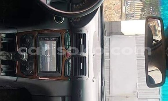 Sayi Na hannu Mercedes-Benz C–Class Noir Mota in Kigali a Rwanda Sayi Na hannu Mercedes-Benz C–Class Noir Mota in Kigali a Rwanda