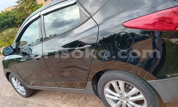 Acheter Occasion Voiture Hyundai Tucson Noir à Kigali, Rwanda Acheter Occasion Voiture Hyundai Tucson Noir à Kigali, Rwanda