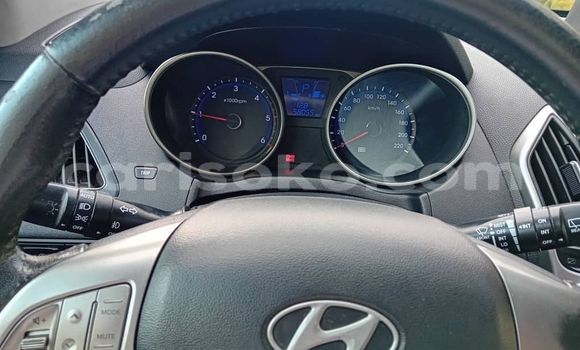 Acheter Occasion Voiture Hyundai Tucson Noir à Kigali, Rwanda Acheter Occasion Voiture Hyundai Tucson Noir à Kigali, Rwanda