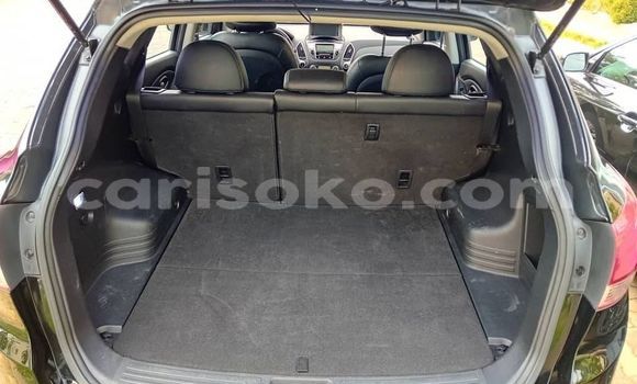 Acheter Occasion Voiture Hyundai Tucson Noir à Kigali, Rwanda Acheter Occasion Voiture Hyundai Tucson Noir à Kigali, Rwanda