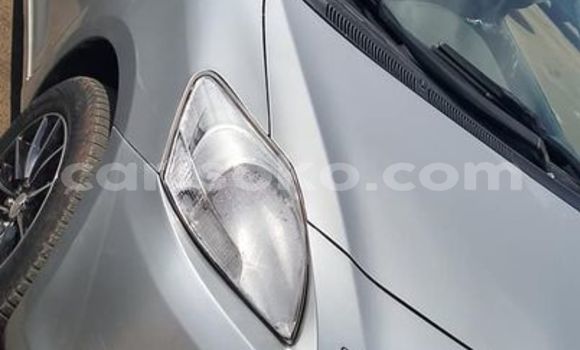 اشتري مستعمل Toyota Yaris Beige سيارة في Kigali في Rwanda اشتري مستعمل Toyota Yaris Beige سيارة في Kigali في Rwanda
