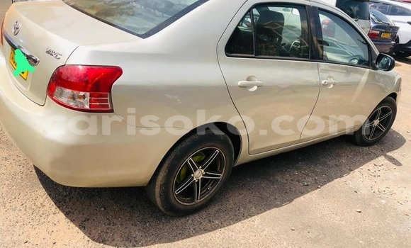 اشتري مستعمل Toyota Yaris Beige سيارة في Kigali في Rwanda اشتري مستعمل Toyota Yaris Beige سيارة في Kigali في Rwanda