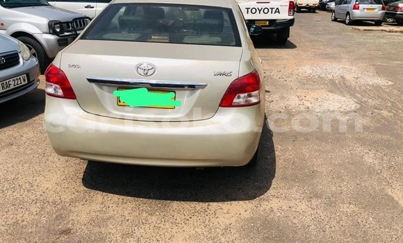 اشتري مستعمل Toyota Yaris Beige سيارة في Kigali في Rwanda اشتري مستعمل Toyota Yaris Beige سيارة في Kigali في Rwanda