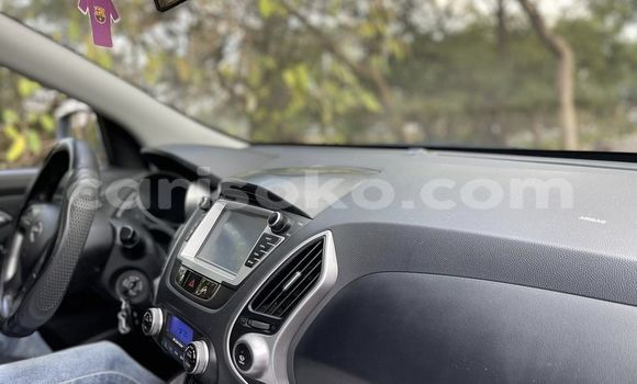 Buy Used Hyundai Tucson Silver Car in Kigali in Rwanda Buy Used Hyundai Tucson Silver Car in Kigali in Rwanda