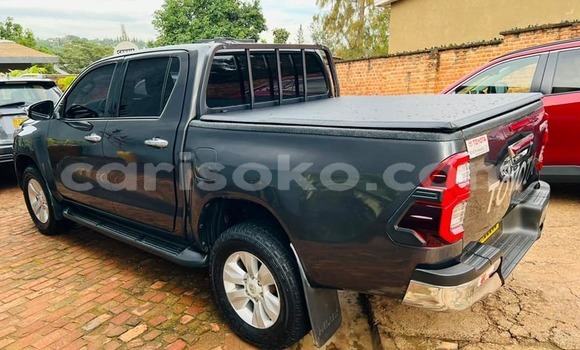 Sayi Sabo Toyota Hiluxe Revo Noir Mota in Kigali a Rwanda Sayi Sabo Toyota Hiluxe Revo Noir Mota in Kigali a Rwanda