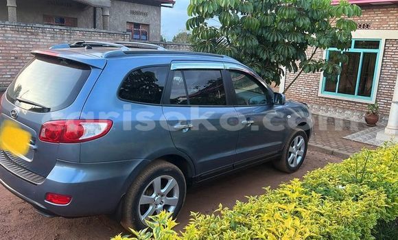 Buy Used Hyundai Santa Fe Blue Car in Kigali in Rwanda Buy Used Hyundai Santa Fe Blue Car in Kigali in Rwanda