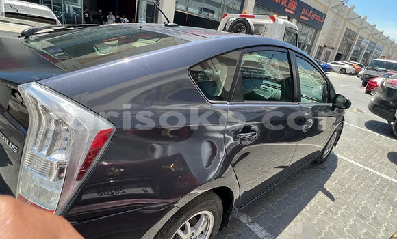 اشتري مستعمل Toyota Prius Noir سيارة في Kigali في Rwanda اشتري مستعمل Toyota Prius Noir سيارة في Kigali في Rwanda