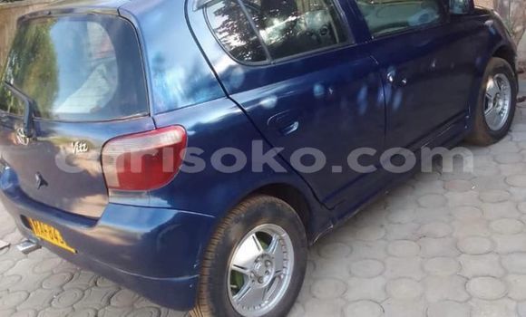اشتري مستعمل Toyota Vitz Bleu سيارة في Kigali في Rwanda اشتري مستعمل Toyota Vitz Bleu سيارة في Kigali في Rwanda