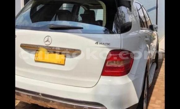 Buy Used Mercedes-Benz ML–Class White Car in Kigali in Rwanda Buy Used Mercedes-Benz ML–Class White Car in Kigali in Rwanda