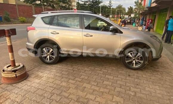 اشتري مستعمل Toyota RAV4 Beige سيارة في Kigali في Rwanda اشتري مستعمل Toyota RAV4 Beige سيارة في Kigali في Rwanda