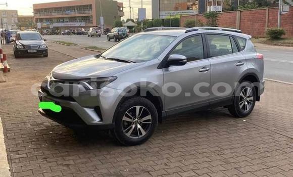 اشتري مستعمل Toyota RAV4 Beige سيارة في Kigali في Rwanda اشتري مستعمل Toyota RAV4 Beige سيارة في Kigali في Rwanda