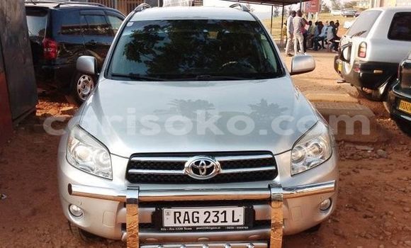 Sayi Na hannu Toyota RAV4 Beige Mota in Kigali a Rwanda Sayi Na hannu Toyota RAV4 Beige Mota in Kigali a Rwanda