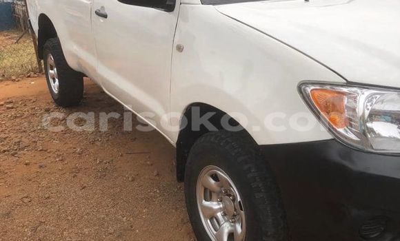 Buy Used Toyota Hiluxe VIGO White Car in Kigali in Rwanda Buy Used Toyota Hiluxe VIGO White Car in Kigali in Rwanda
