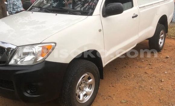 Buy Used Toyota Hiluxe VIGO White Car in Kigali in Rwanda Buy Used Toyota Hiluxe VIGO White Car in Kigali in Rwanda